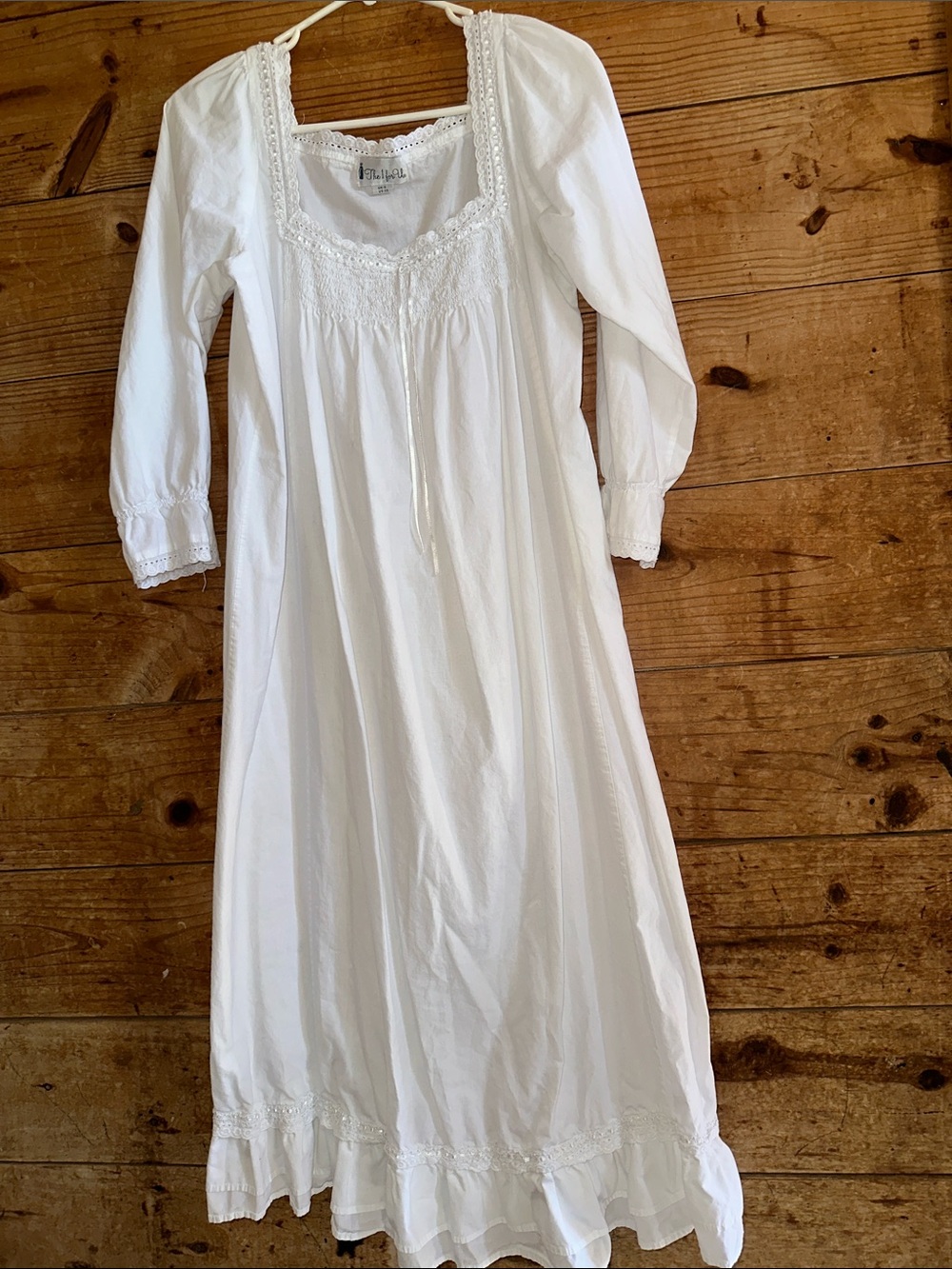 The I For U White Cotton Lace-Trim Long Nightgown
